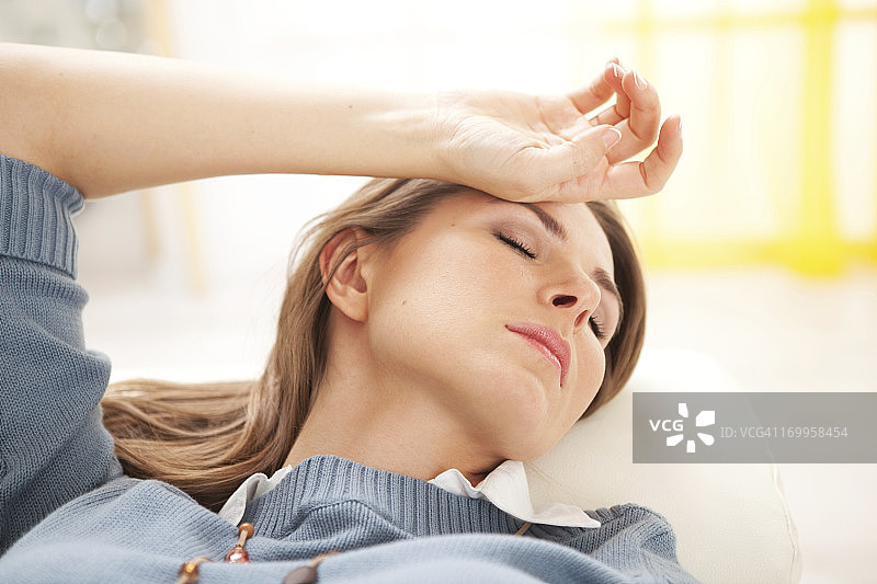 疲惫的女人图片素材