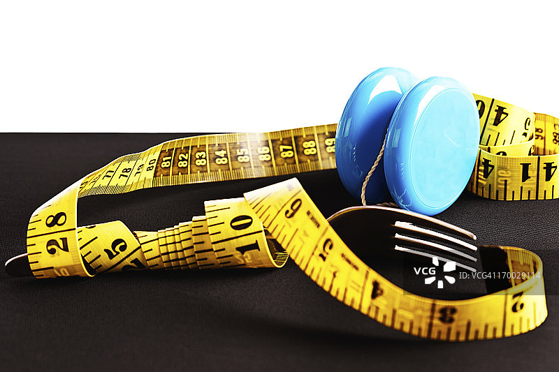 不规律的节食无法改善身材图片素材