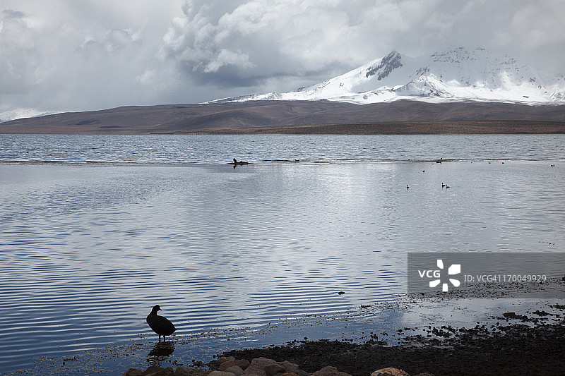 劳卡国家公园的湖泊和火山图片素材