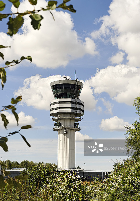 比利时布鲁塞尔机场的空中交通管制塔图片素材