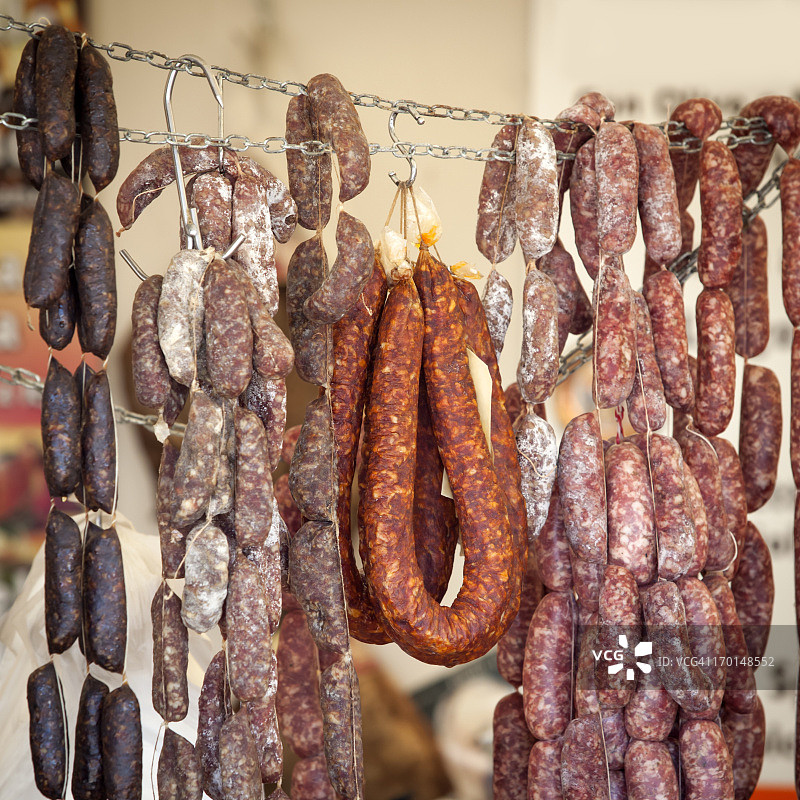 罗马户外市场的意式自制香肠图片素材