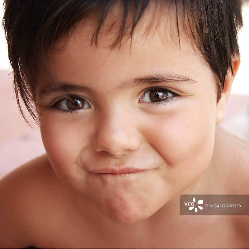 微笑的女孩图片素材