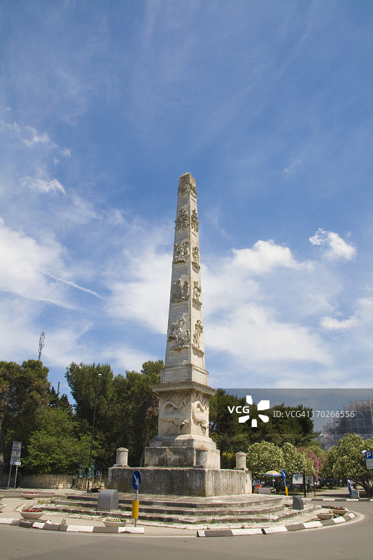 那不勒斯城门方尖碑图片素材