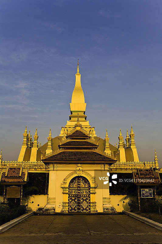 老挝万象：塔銮图片素材