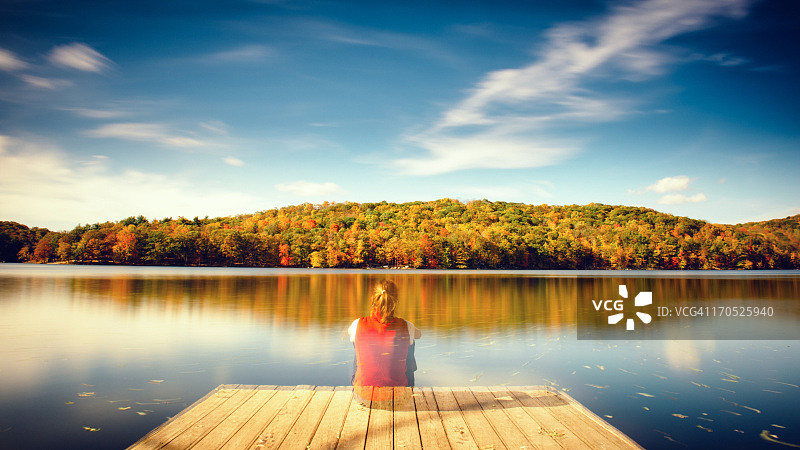 秋季徒步旅行图片素材