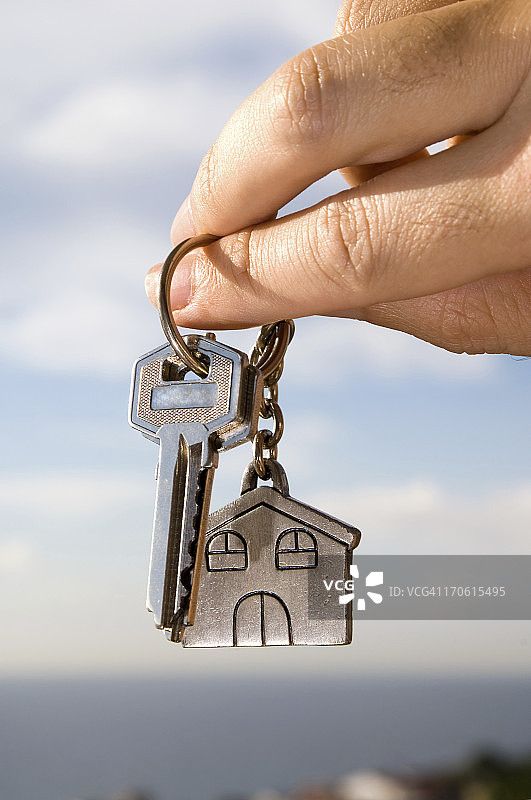 夏日住宅的钥匙图片素材