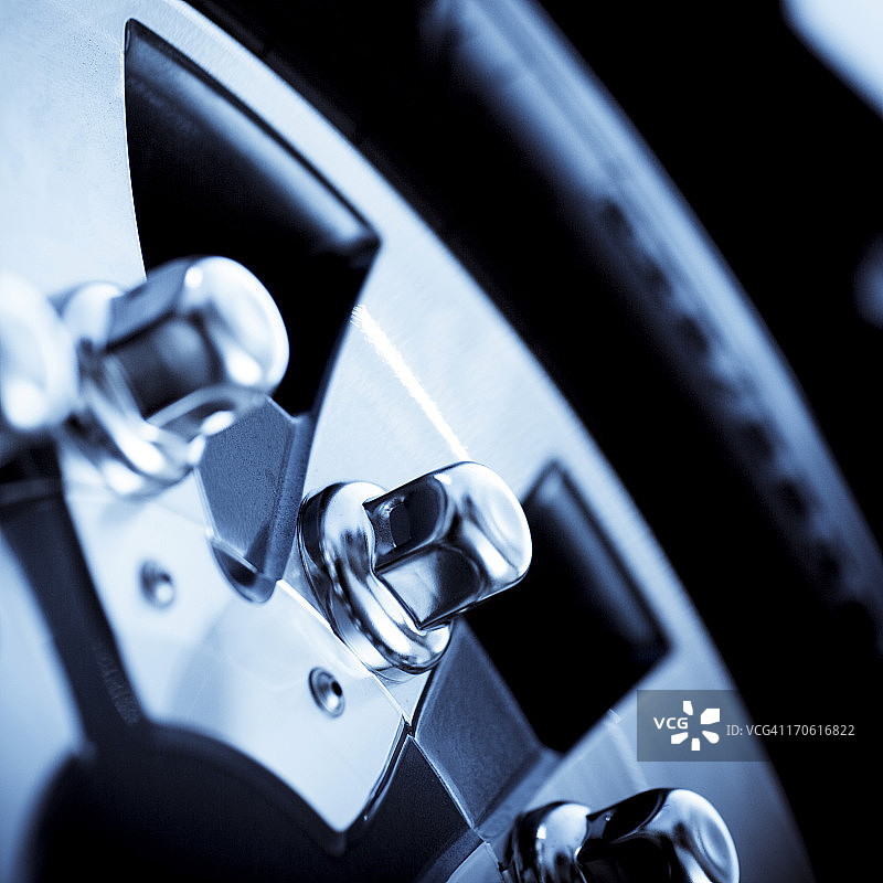 汽车细节，钢制轮辋图片素材