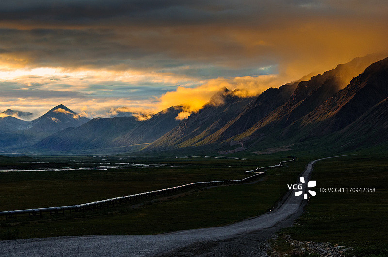 布鲁克斯山脉阿提甘山口图片素材