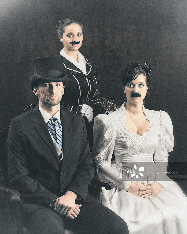 独特的胡子家族图片素材