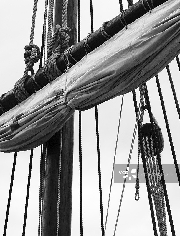 帆船桅杆索具图片素材