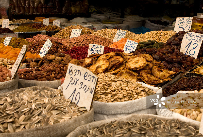 市场上的水果和坚果图片素材