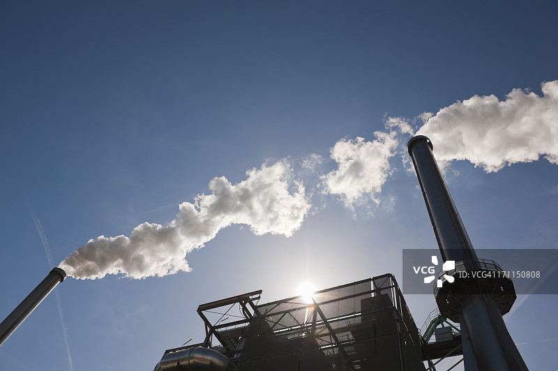 垃圾能源-焚烧炉烟囱图片素材