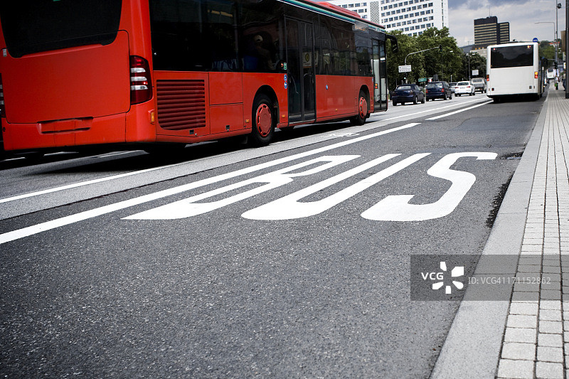 公交车道图片素材