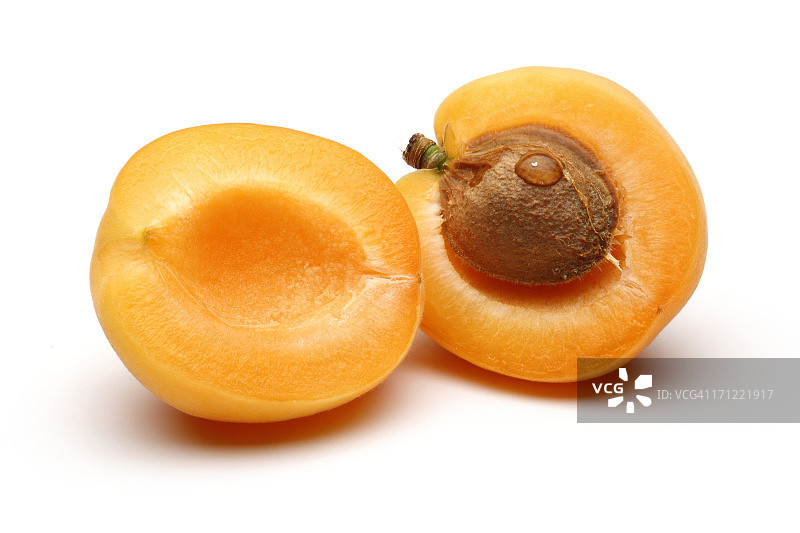 半个杏子图片素材
