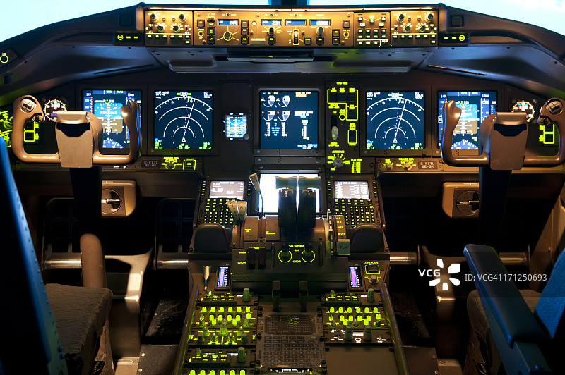 飞行模拟器内部图片素材