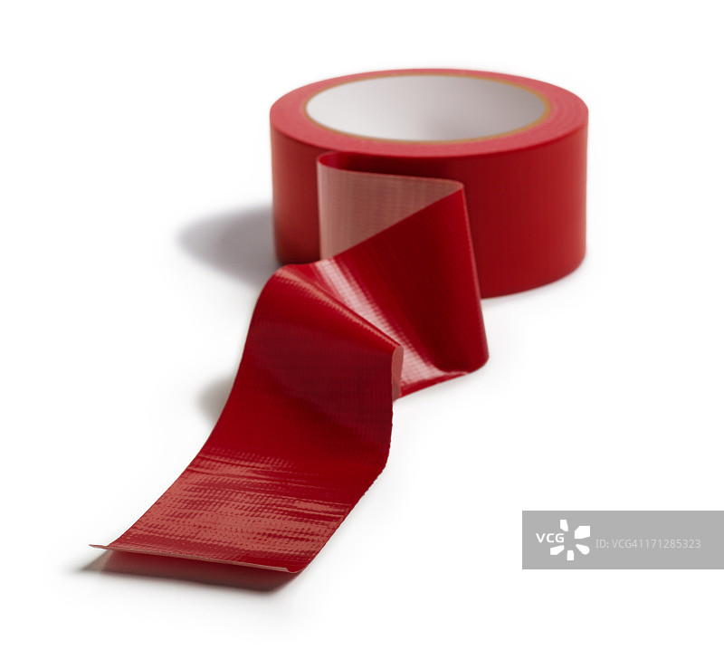 白色背景上的红色胶带图片素材