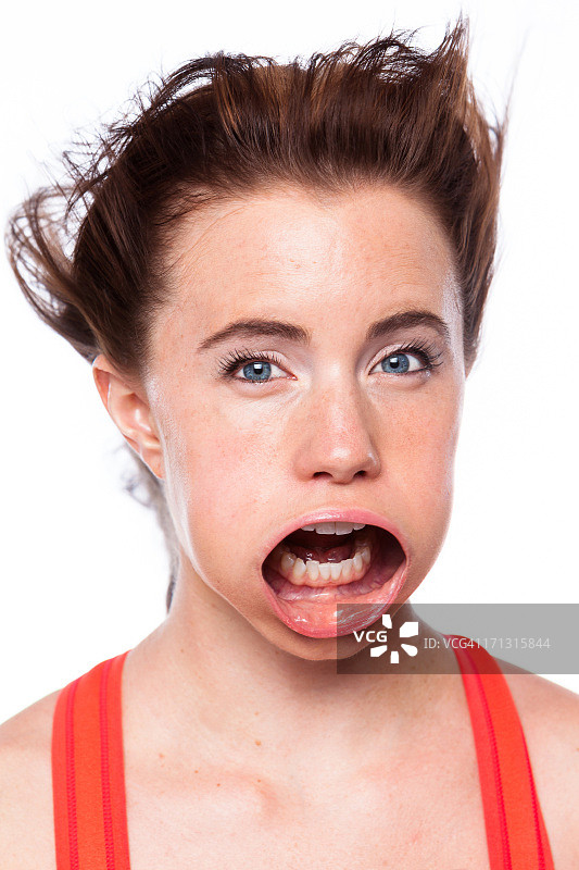 大风天的表情：惊讶图片素材