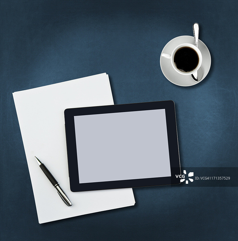 平板电脑和咖啡休息图片素材