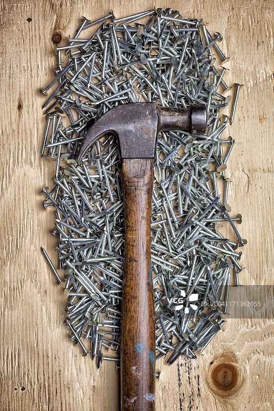 锤子和钉子图片素材