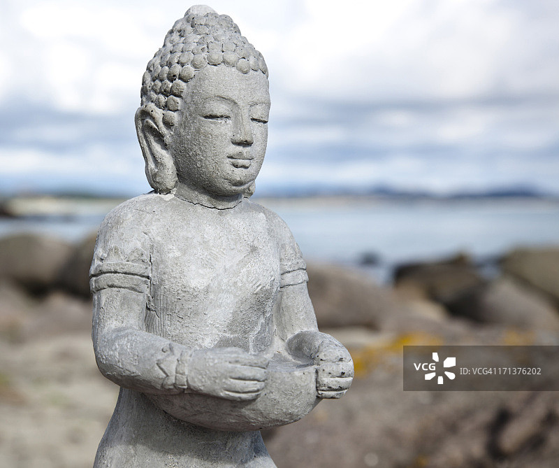 自然中的佛像图片素材