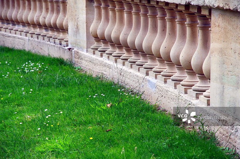 花园栏杆图片素材