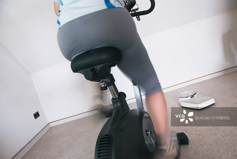 对抗超重图片素材