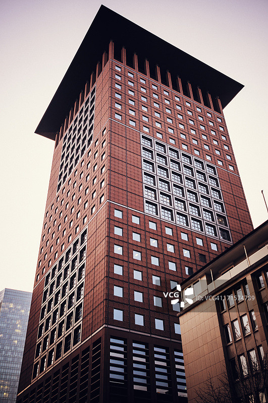 法兰克福美因河畔的日本中心棕色办公楼图片素材