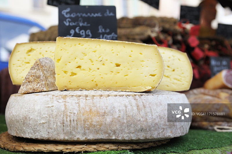 市场上的奶酪图片素材