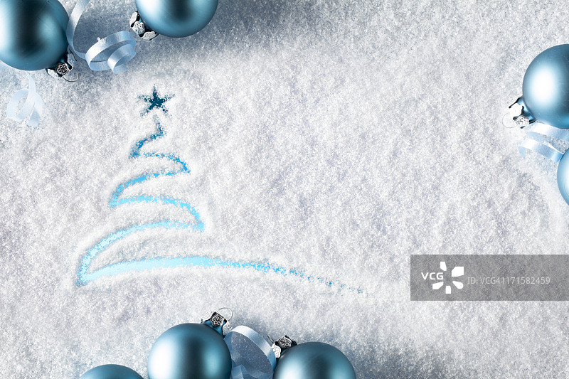 圣诞贺卡 - 树 雪 冬季 窗户图片素材