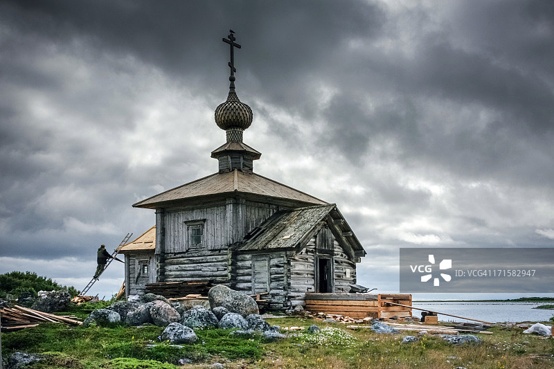 岛上的圣安德鲁教堂图片素材