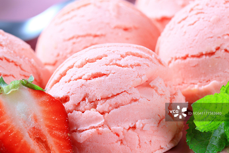 草莓冰淇淋细节图片素材