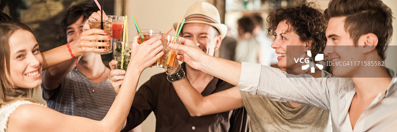 鸡尾酒开胃小吃图片素材