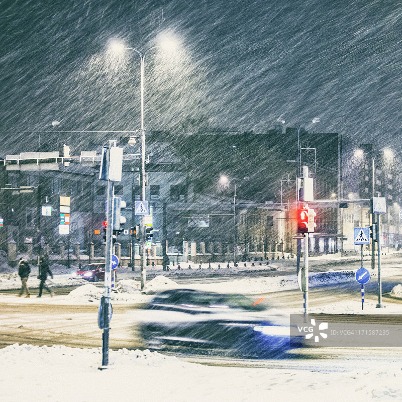 城镇中的大雪图片素材