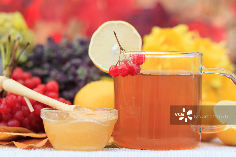 流感季的草药茶图片素材