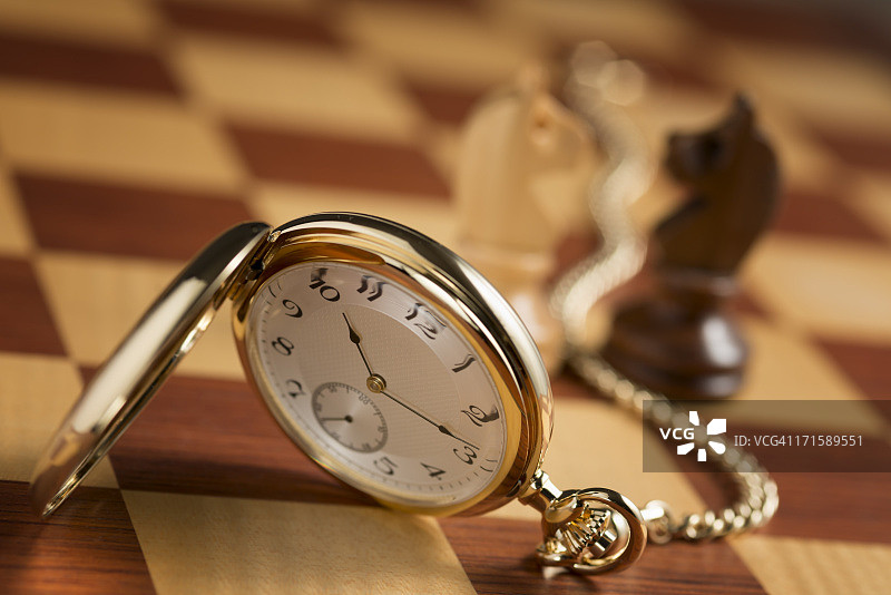 怀表、象棋、时间、对抗、策略图片素材