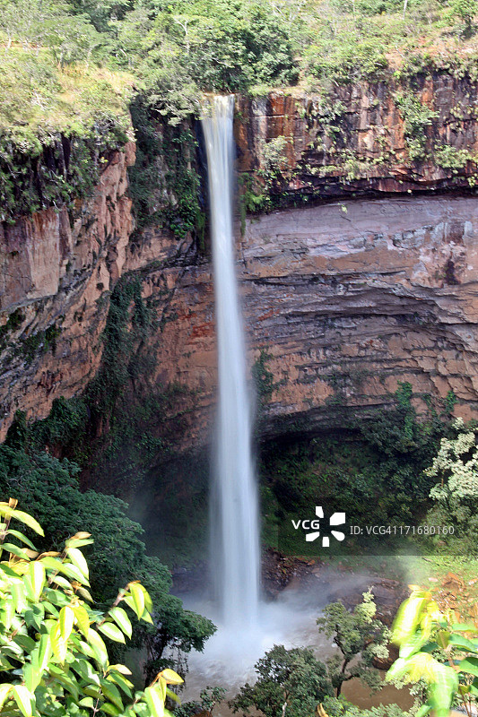 新娘面纱瀑布 - 吉马良斯沙帕达图片素材
