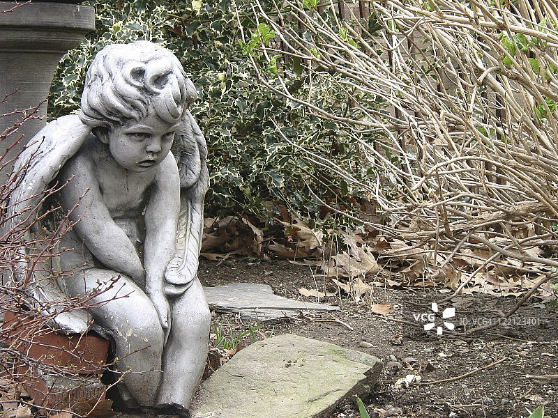 儿童石像图片素材