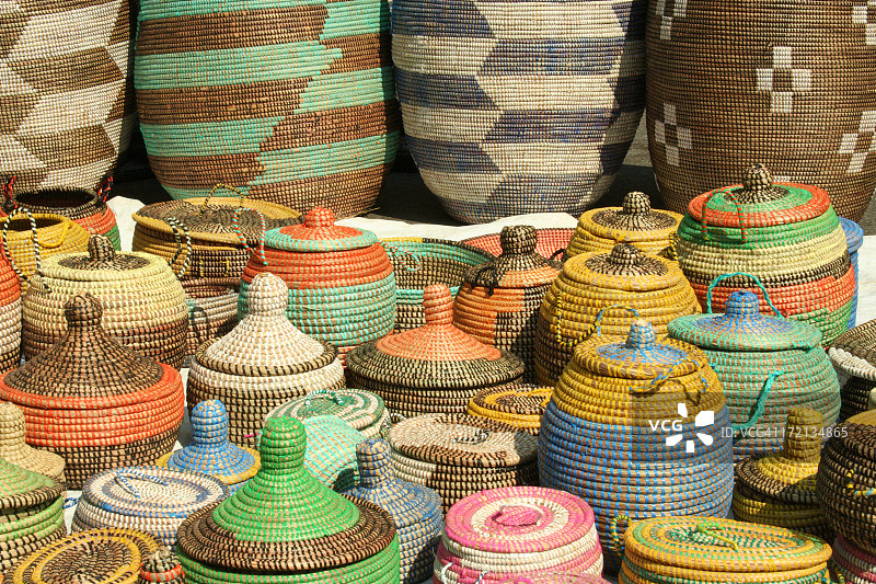 手工编织的非洲海草篮系列图片素材