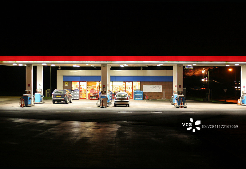 通宵营业的车库图片素材