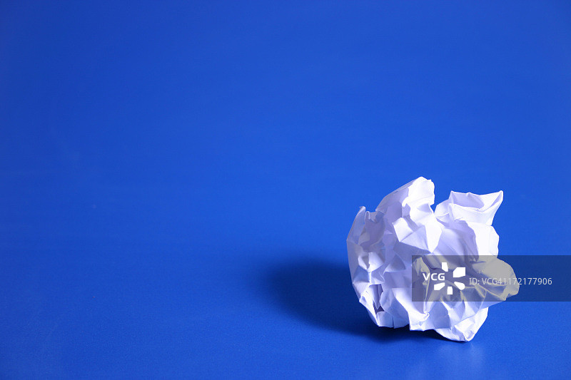 水污染 - 融化的纸图片素材