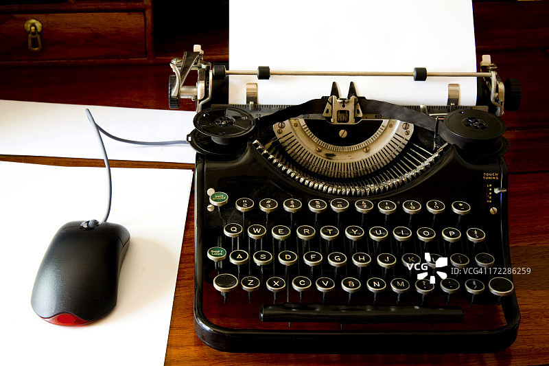 是时候升级了吗？图片素材