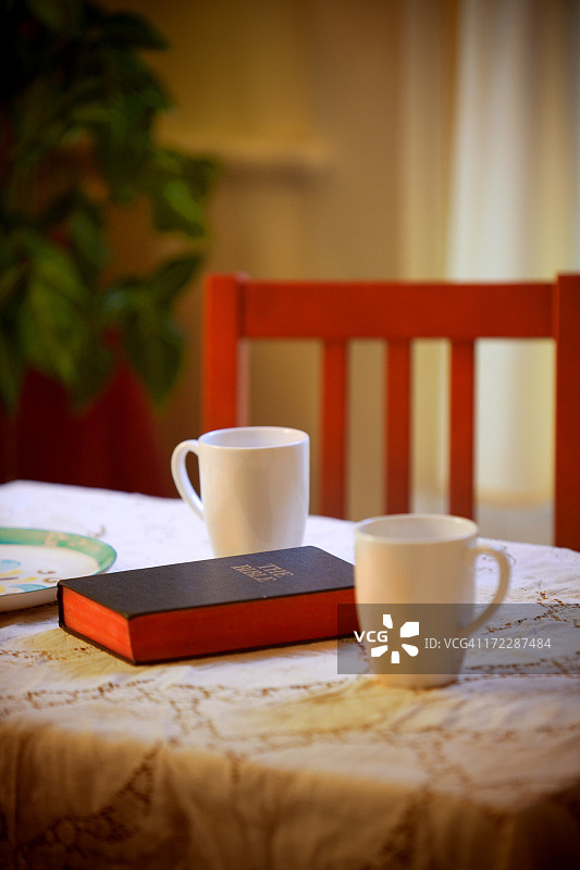 圣经研读交流图片素材