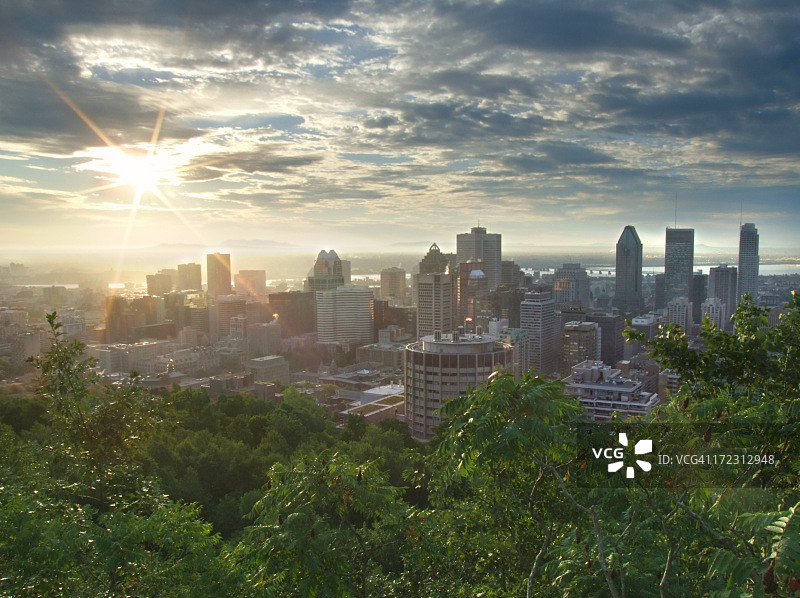 市中心日出图片素材