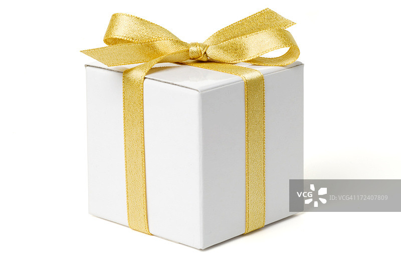 带金色蝴蝶结的白色礼品盒图片素材