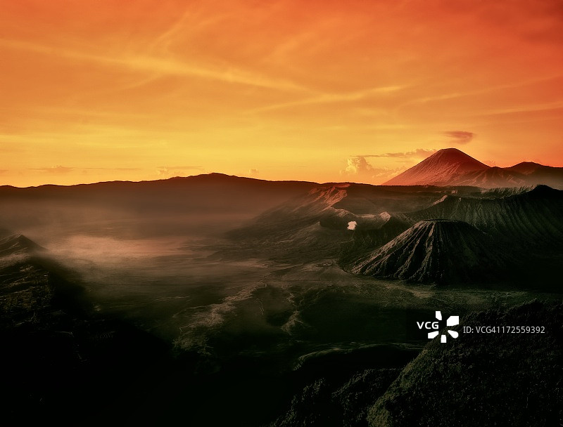 布罗莫-腾格尔-塞梅鲁国家公园：清晨剧场图片素材