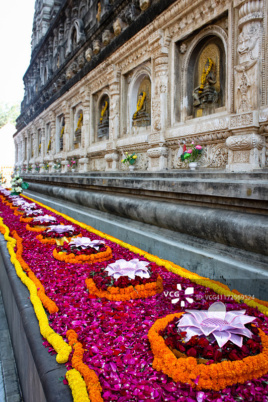 菩提伽耶摩诃菩提寺的内部通道图片素材