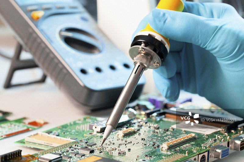 焊接电路板图片素材