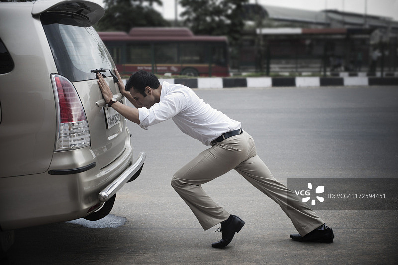 推车的商人图片素材