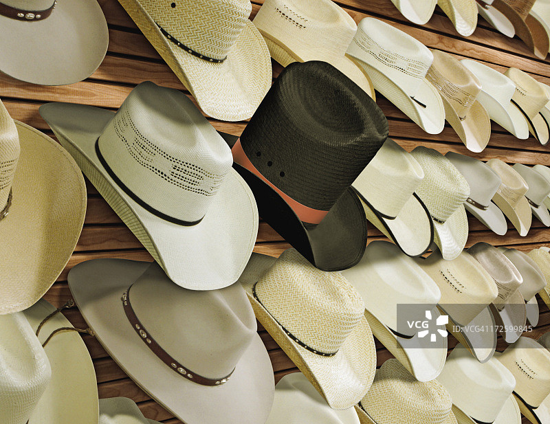 待售的大礼帽和牛仔帽图片素材