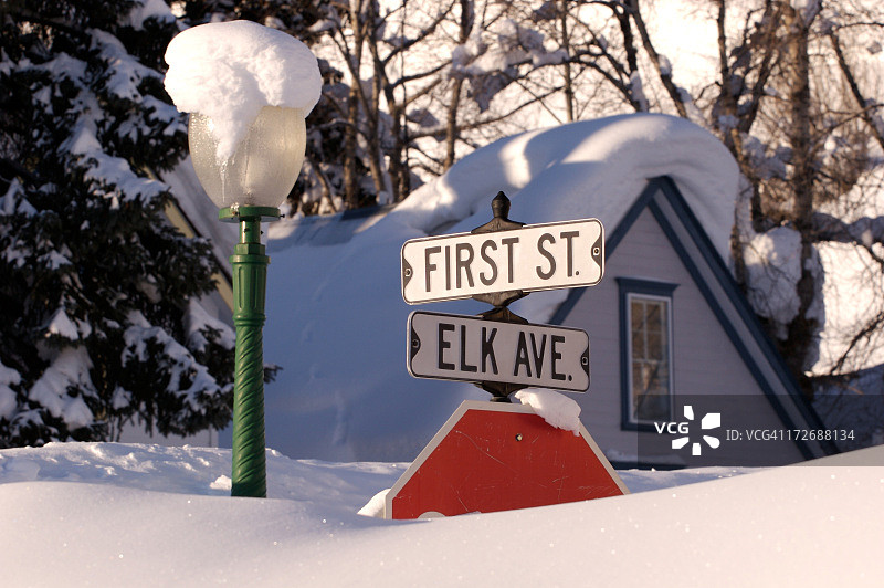 大量的雪图片素材